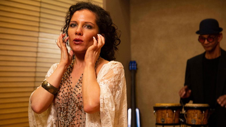 кадр из фильма Cantar desnuda