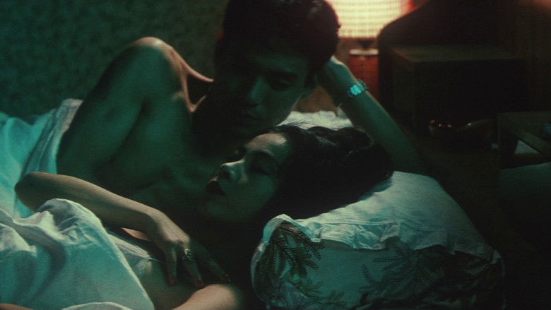 кадр из фильма 夜の片鱗