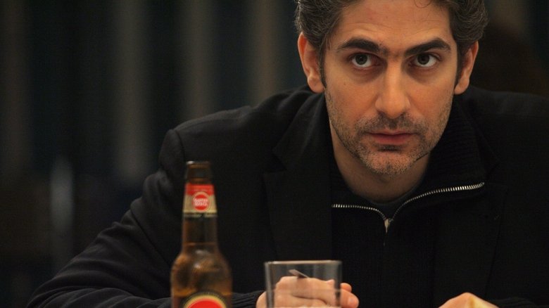 кадр из фильма The Lovebirds