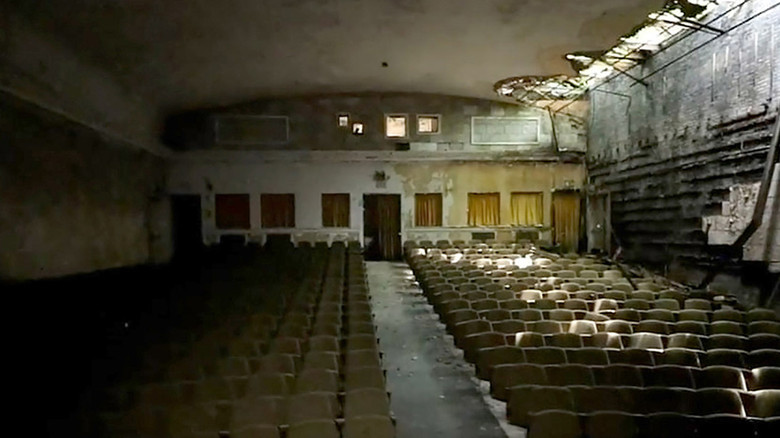 кадр из фильма O Melhor Lugar do Mundo é Agora