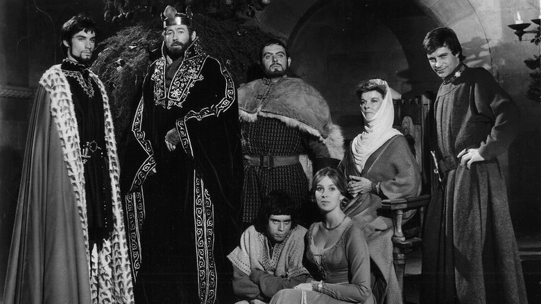 кадр из фильма Лев зимой