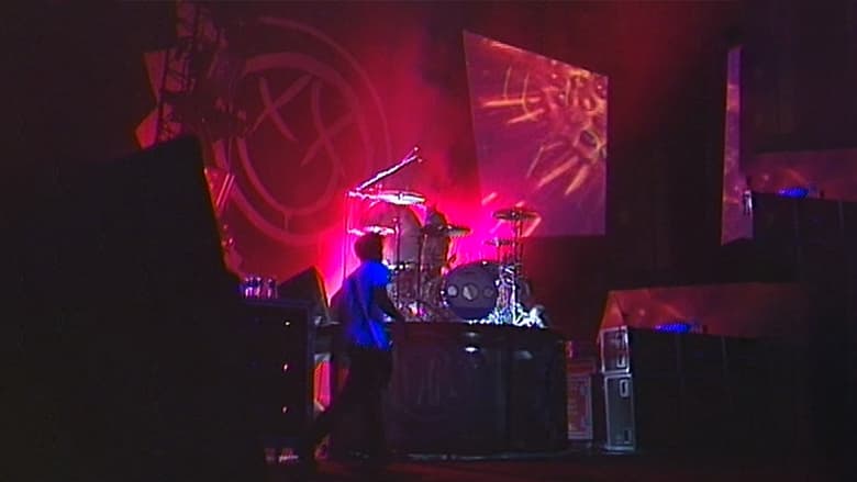 кадр из фильма Blink-182: Live In Camden (June 6, 2004)