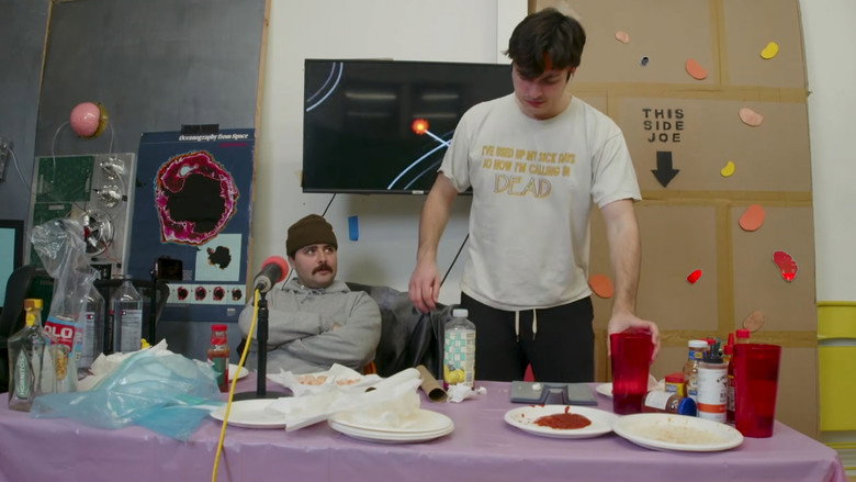 кадр из фильма The Shrimp-Off
