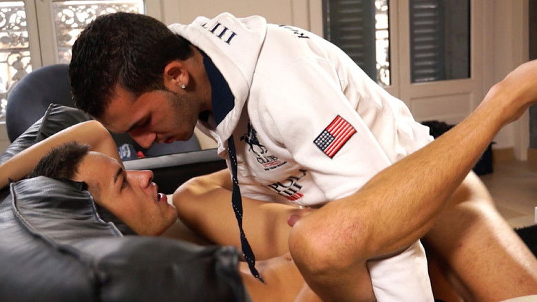 кадр из фильма À Domicile