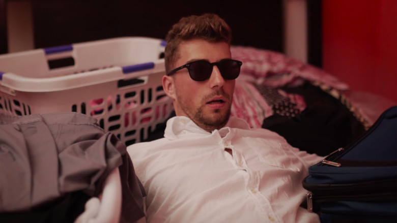 кадр из фильма Hypnic Jerk