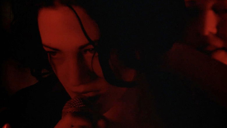 кадр из фильма Отель «Новая роза»