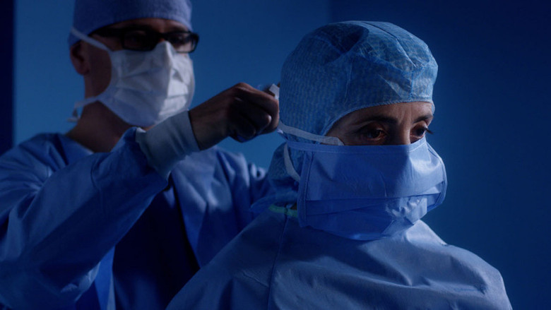 кадр из фильма Лечить живых