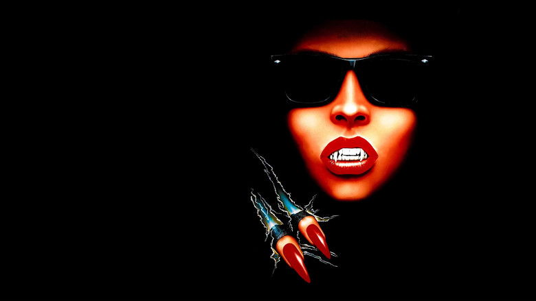 кадр из фильма Вой 2: Стирба – Сука-оборотень