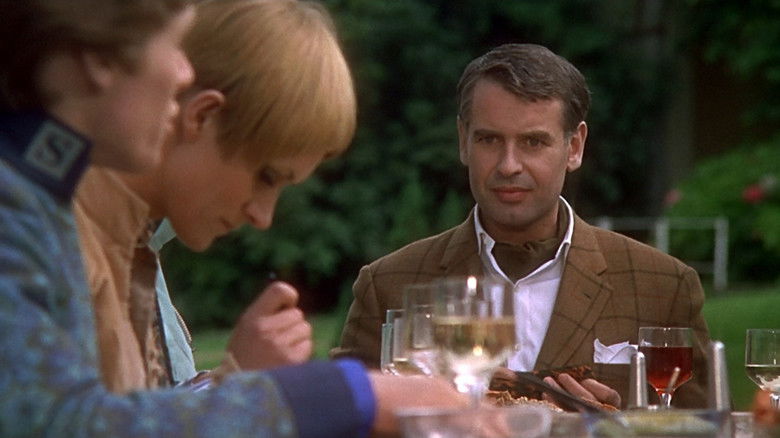 кадр из фильма Privilege