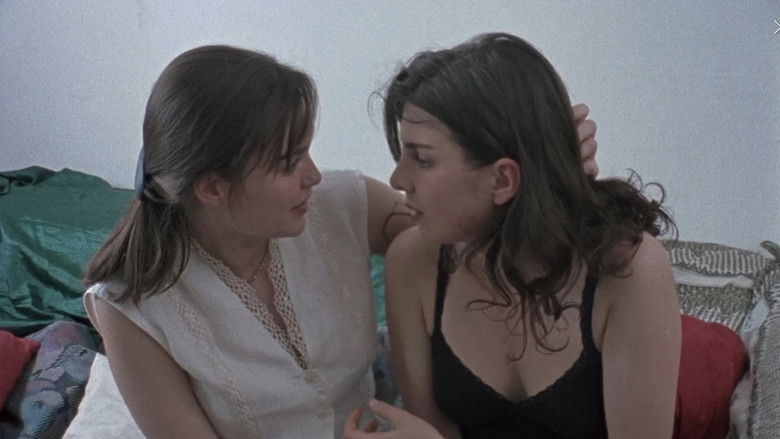 кадр из фильма Свидания в Париже