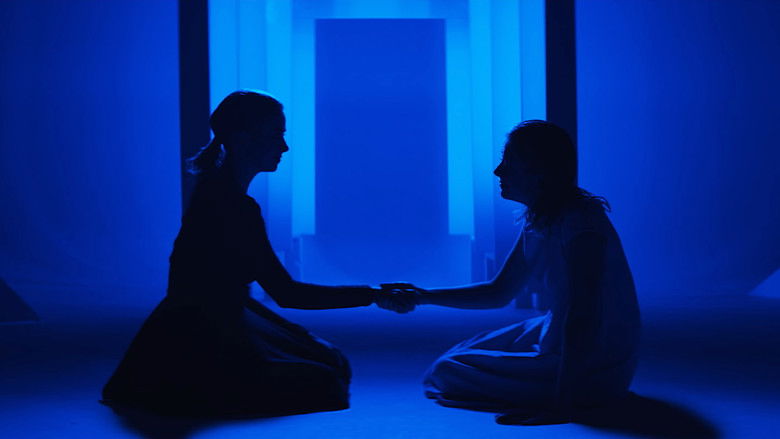 кадр из фильма Ava in the End