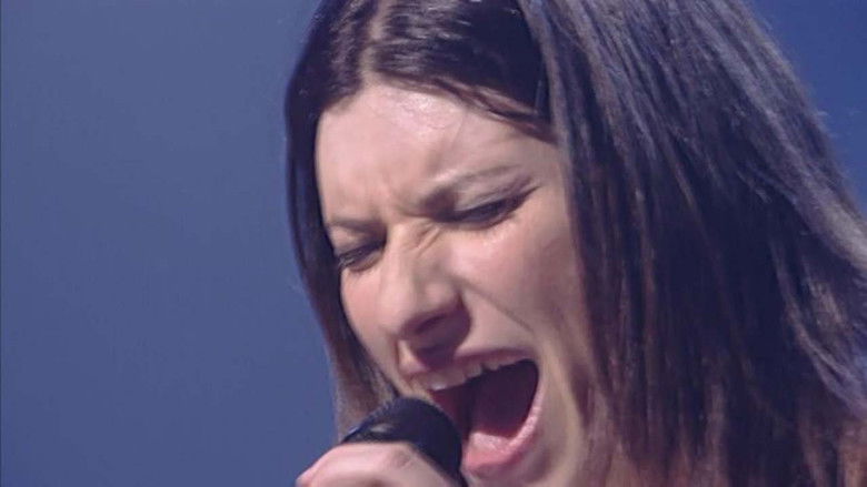 кадр из фильма Laura Pausini: Live In Paris 05