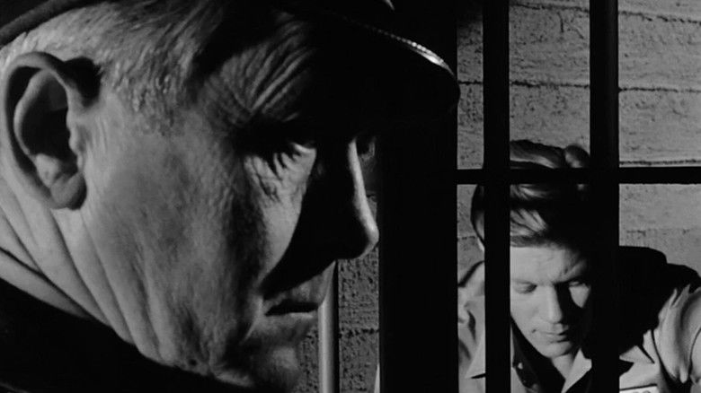 кадр из фильма Чёрный вторник