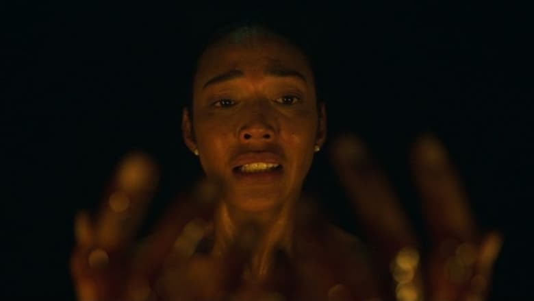 кадр из фильма Астрал. Зеркала