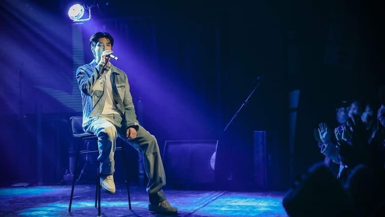 кадр из фильма RM Live in Seoul @ 롤링홀