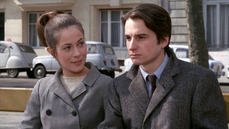 кадр из фильма Украденные поцелуи