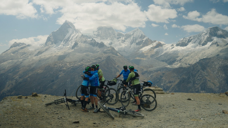 кадр из фильма La Huella y el Tiempo