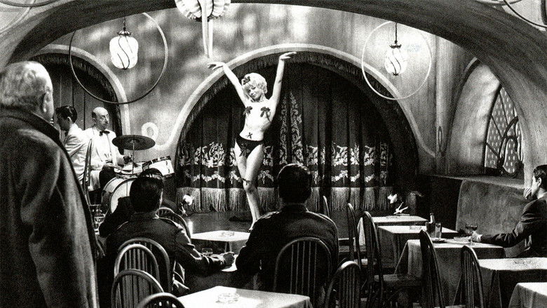 кадр из фильма Мегрэ и дело в Сен-Фиакр