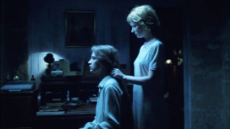 кадр из фильма The Well