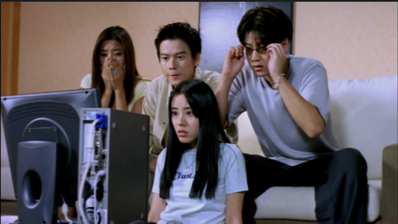 кадр из фильма 찍히면 죽는다