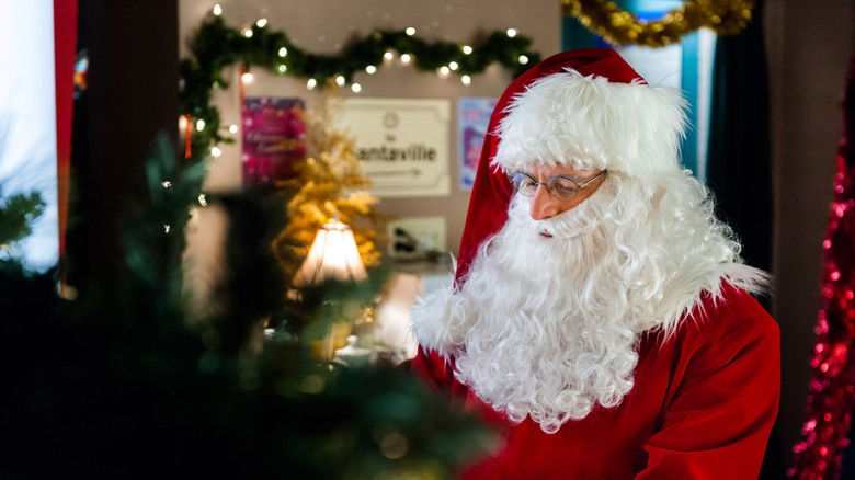 кадр из фильма Charming Christmas