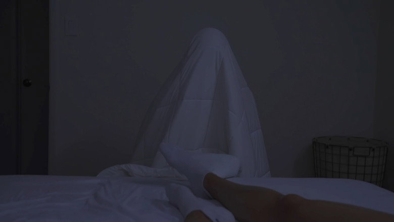 кадр из фильма Don't Make Your Bed