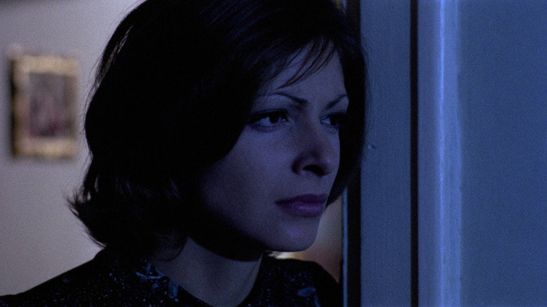 кадр из фильма Delirio caldo