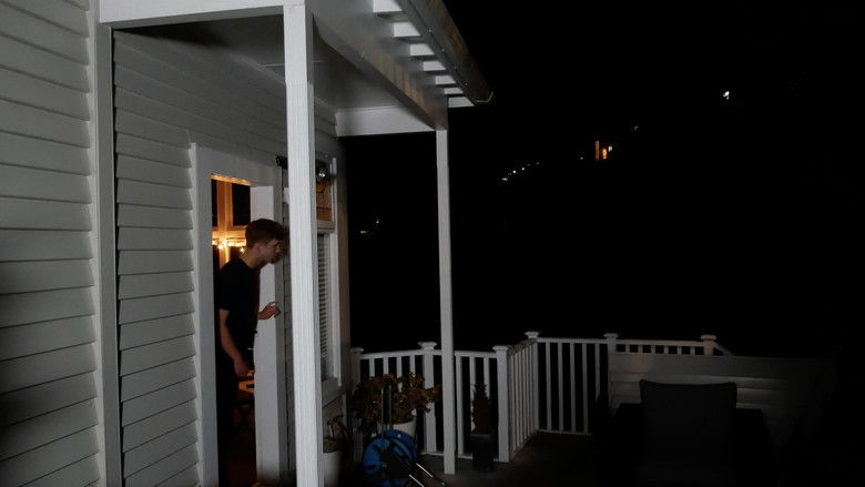 кадр из фильма No Way Out