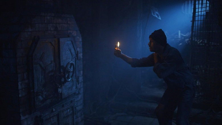 кадр из фильма Отель «Жасмин»