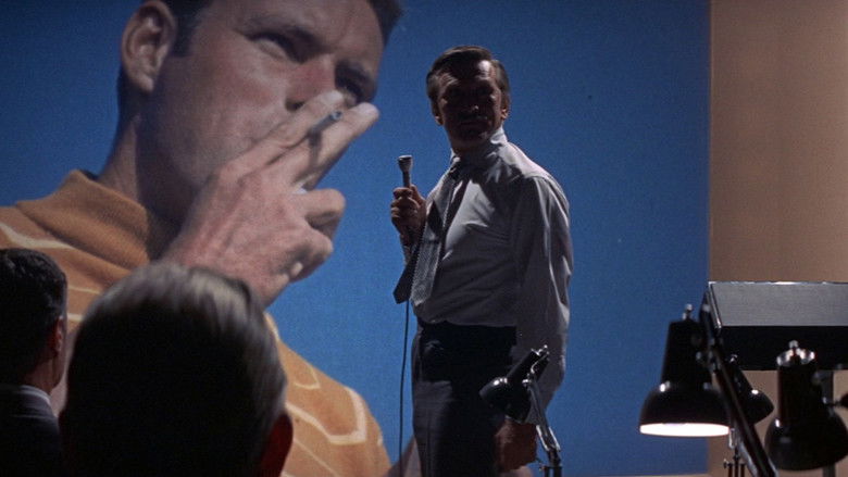 кадр из фильма Сделка