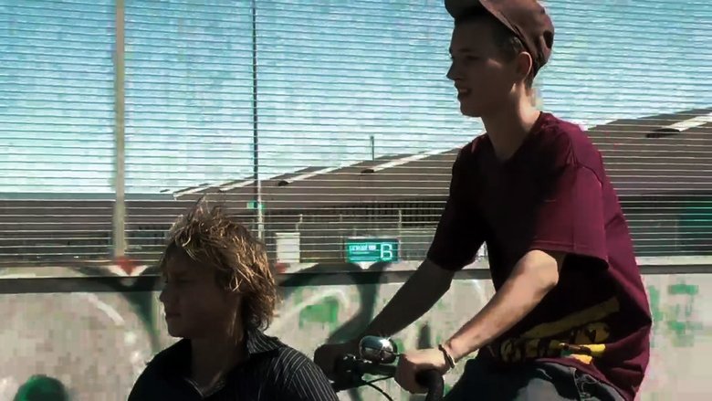 кадр из фильма Drengen der ikke kunne svømme