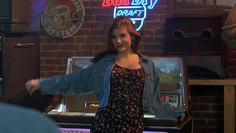 кадр из фильма Зятек