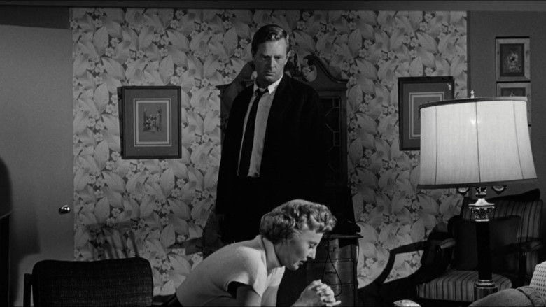 кадр из фильма Преступление страсти