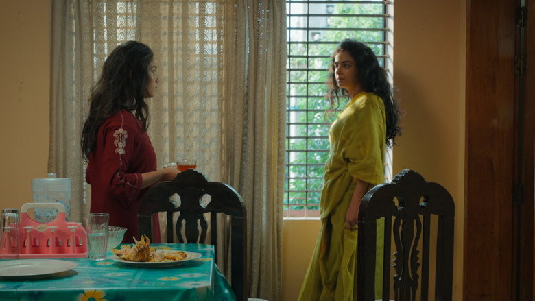 кадр из фильма Motherhood