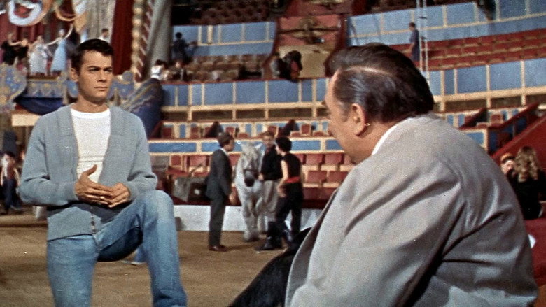 кадр из фильма Трапеция