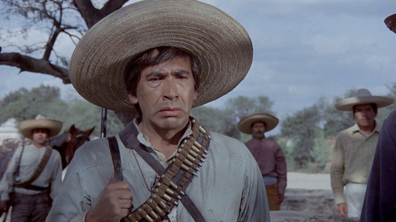 кадр из фильма La Guerra Santa