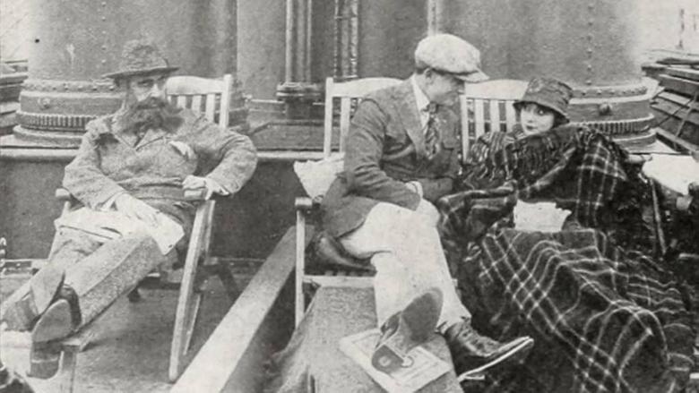 кадр из фильма The High Sign