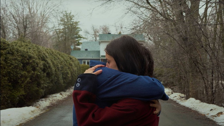 кадр из фильма T'es pas ma blonde, Sophie