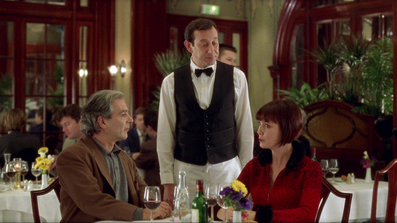 кадр из фильма Известные старые песни