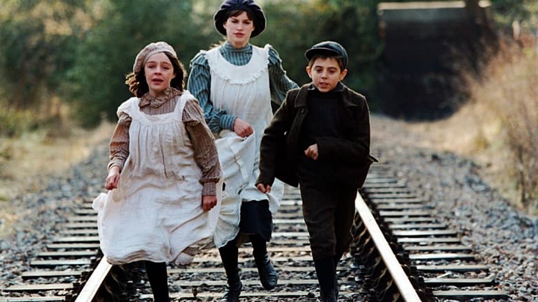 кадр из фильма The Railway Children