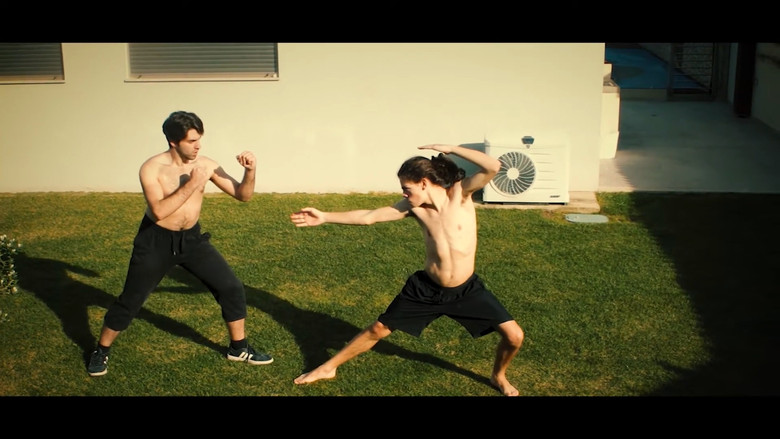 кадр из фильма UFBrothers