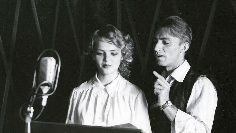 кадр из фильма Человек, которого не было