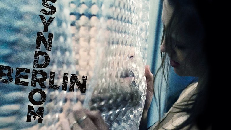 кадр из фильма Берлинский синдром