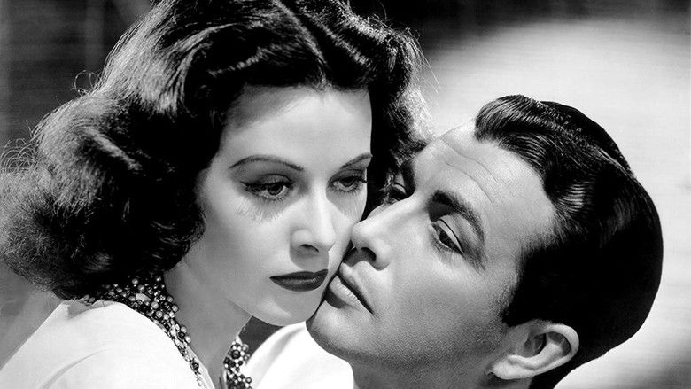 кадр из фильма Леди из тропиков