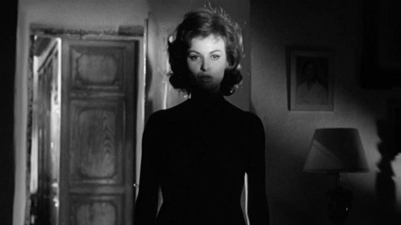 кадр из фильма L'ultima preda del vampiro