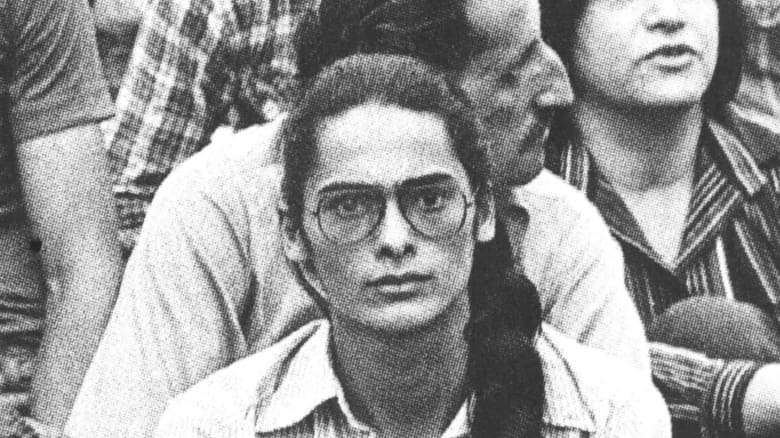 кадр из фильма Fragments of a Revolution