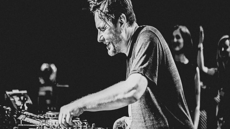 кадр из фильма Laurent Garnier: It's Just Musik Live a Pleyel