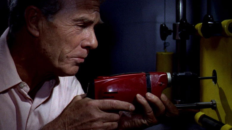 кадр из фильма Любой ценой