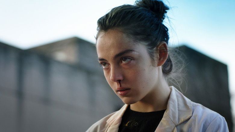 кадр из фильма Сырое