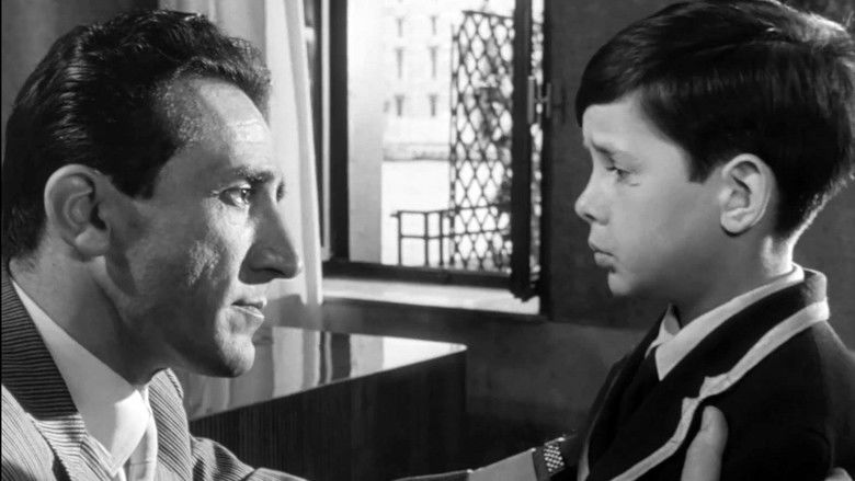 кадр из фильма Рука незнакомца